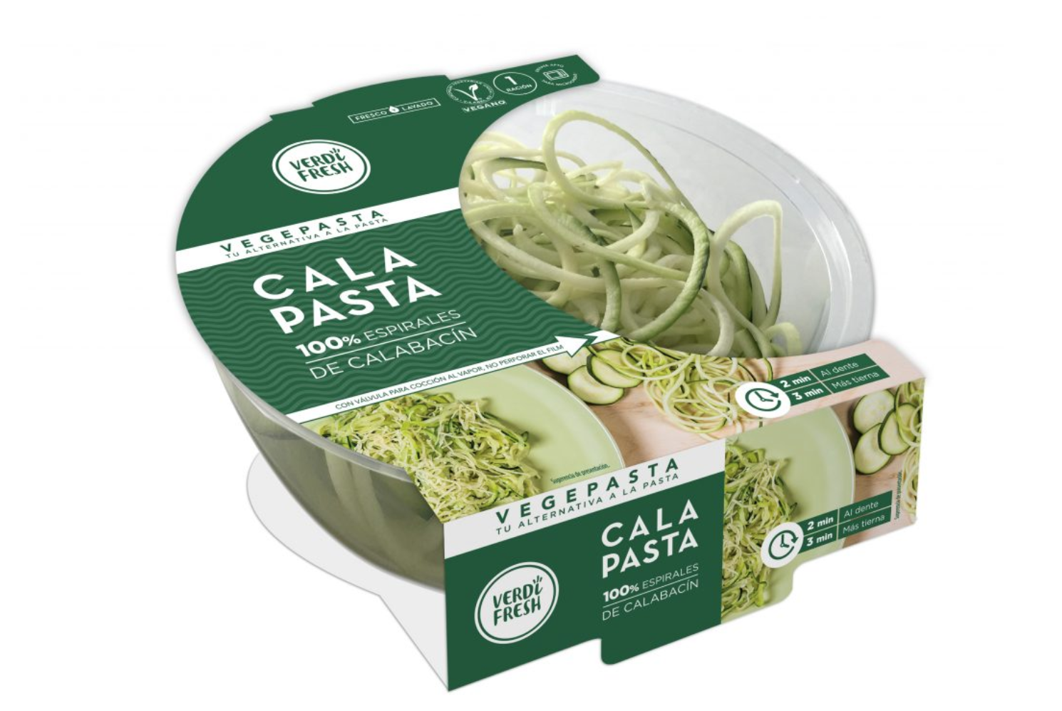 Espaguetis de calabacín con tortilla de claras y boniatos.